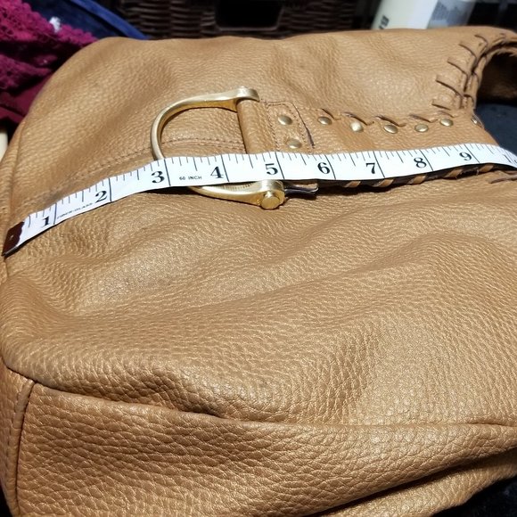 COPY - Golden Tan Shoulder Bag - Picture 4 of 16